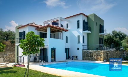 rent-peloponnesos-modern-villa-pool-design-panoramic-kalamata